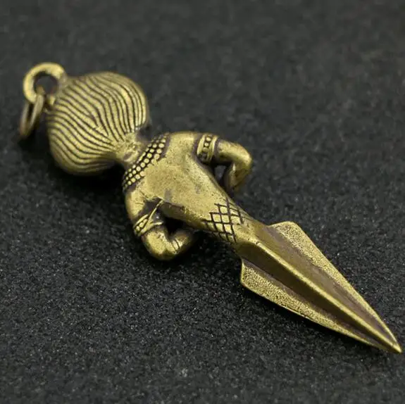 Chinese Brass Secret Tibetan Buddhism Diamond Pestle Hanging Handlebars Automotive Key Chain Accessories Buddha Statue Pendant
Chinese Brass Secret Tibetan Buddhism Diamond Pestle Hanging Handlebars Automotive Key Chain Accessories Buddha Statue Pendant