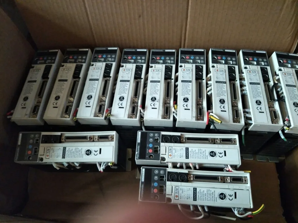 Servo drive MSDA5A1A1A , Used one , 90% appearance new , 3 months warranty , fast shipping
Servo drive MSDA5A1A1A , Used one , 90% appearance new , 3 months warranty , fast shipping
