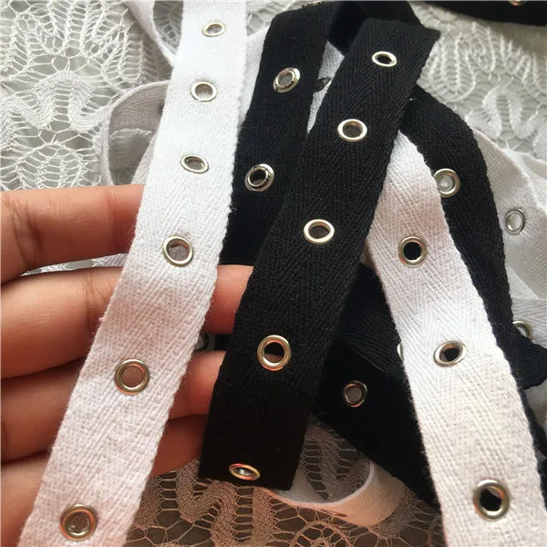 2cm black and white cotton webbing clothing buckle eye eyelet shoulder strap clothing belt lace accessories
2cm black and white cotton webbing clothing buckle eye eyelet shoulder strap clothing belt lace accessories