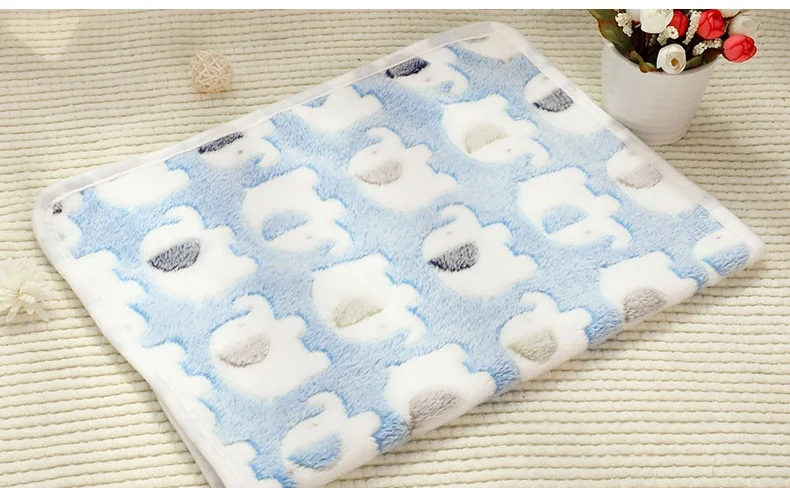 New Elephant Thicken Coral Fleece Pet Dog blanket kennel Dog Cat Beds Mat Spring Autumn Puppy Cat Cushion Quilt Mat
New Elephant Thicken Coral Fleece Pet Dog blanket kennel Dog Cat Beds Mat Spring Autumn Puppy Cat Cushion Quilt Mat