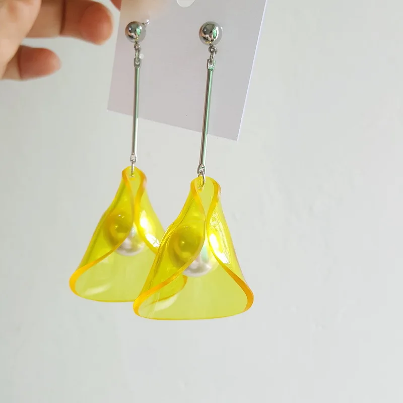 2018 New arrival Long 3 colors Transparent Lily Earrings For women Trendy Imitation Pearl Acrylic earrings hot sale E18010
2018 New arrival Long 3 colors Transparent Lily Earrings For women Trendy Imitation Pearl Acrylic earrings hot sale E18010