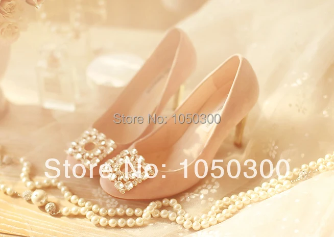New Beautiful Spring And Summer Sparkling Wedding Party High Heel Shoes Elegant Flower Prom bridal shoes
New Beautiful Spring And Summer Sparkling Wedding Party High Heel Shoes Elegant Flower Prom bridal shoes