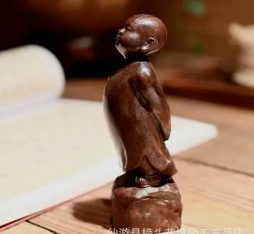 Natural incense Kiko Sami handgrip hand carved monk with small quiet handicrafts
Natural incense Kiko Sami handgrip hand carved monk with small quiet handicrafts