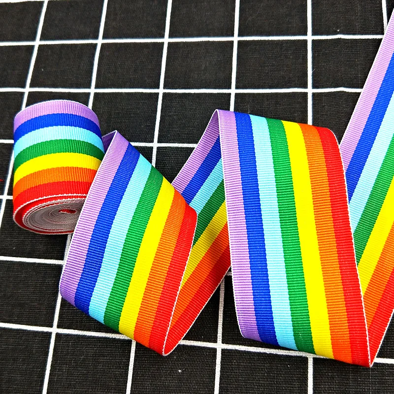 High quality double sided Color stripe printed Gift wrapping tape grosgrain ribbons Sewing ribbon DIY Party supplies decoration
High quality double sided Color stripe printed Gift wrapping tape grosgrain ribbons Sewing ribbon DIY Party supplies decoration