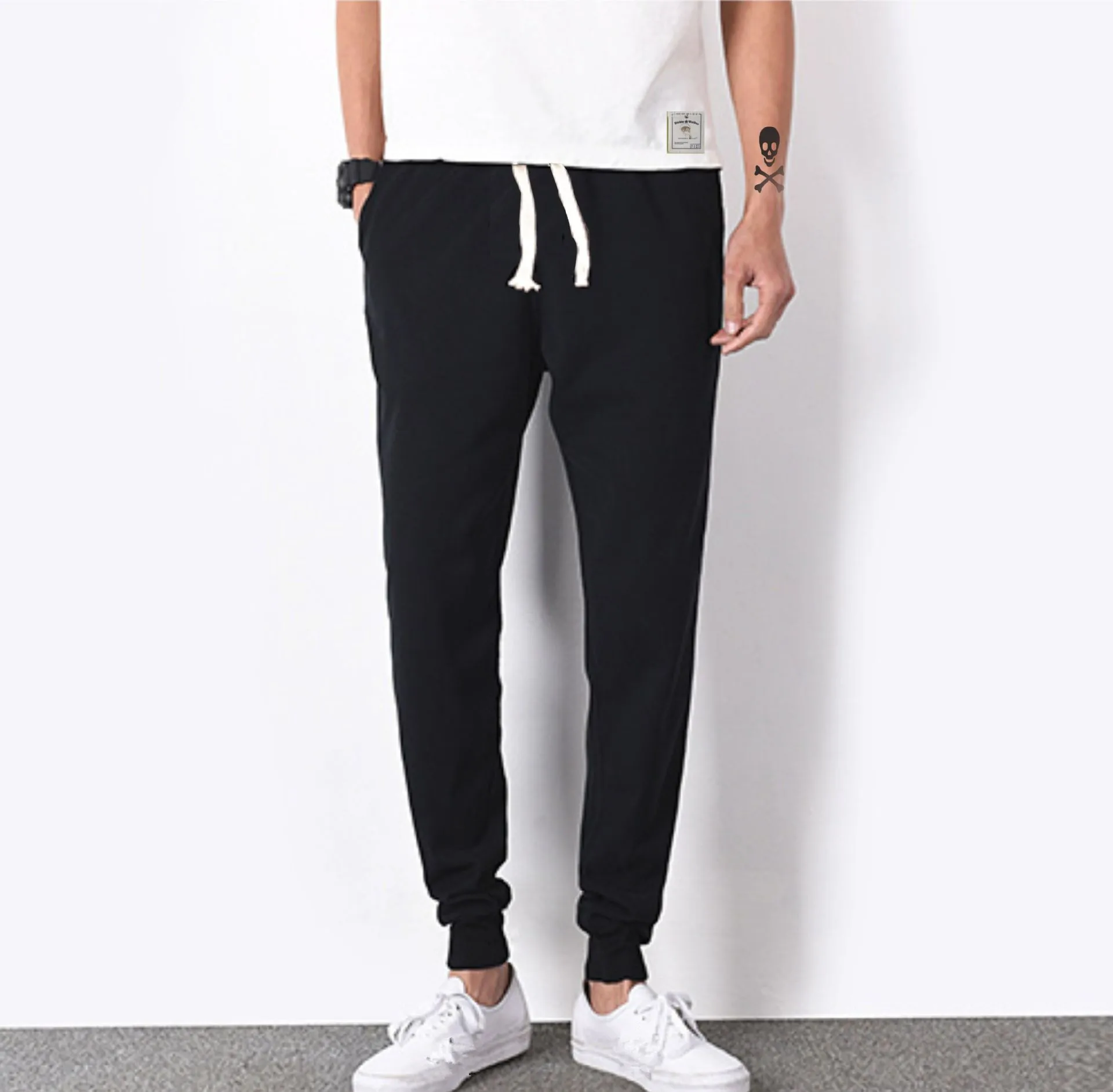 Mens Joggers Casual Pants Male Harem Sweatpants Slim Man Sportswear Camouflage Trousers Plus Size M-3XL
Mens Joggers Casual Pants Male Harem Sweatpants Slim Man Sportswear Camouflage Trousers Plus Size M-3XL