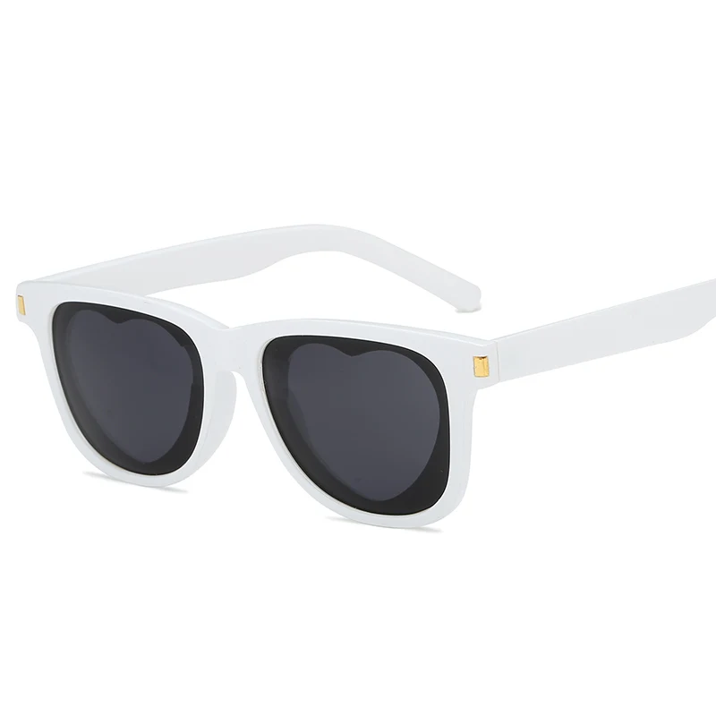2018 New Fashion Heart Shaped Sunglasses Women Brand Designer Plastic Reflective Sun Glasses for Women UV400 Girl Oculos De Sol
2018 New Fashion Heart Shaped Sunglasses Women Brand Designer Plastic Reflective Sun Glasses for Women UV400 Girl Oculos De Sol