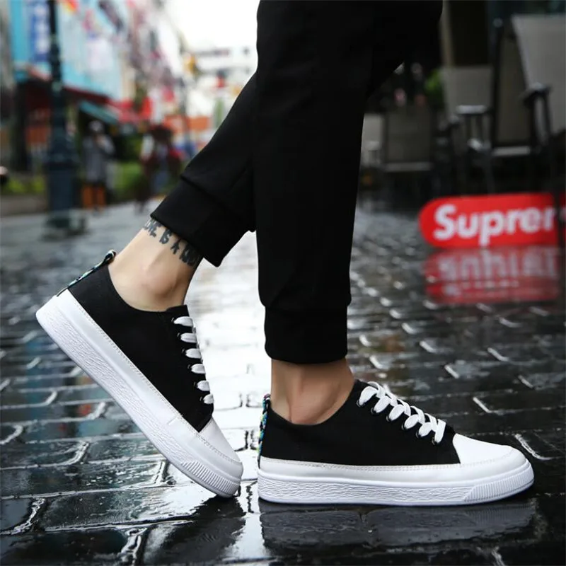 Hot sale 2019 New Fashion Top Men Shoes Canvas Men Casual Shoes For Autumn Winter Male Footwear Patchwork Size 39-44 red white
Hot sale 2019 New Fashion Top Men Shoes Canvas Men Casual Shoes For Autumn Winter Male Footwear Patchwork Size 39-44 red white