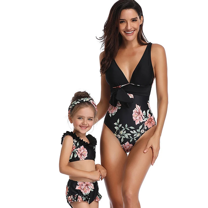 Family Matching Bathing Swimsuit Parent-child Swimsuit Mother Daughter Ruffle Swimwear
Family Matching Bathing Swimsuit Parent-child Swimsuit Mother Daughter Ruffle Swimwear