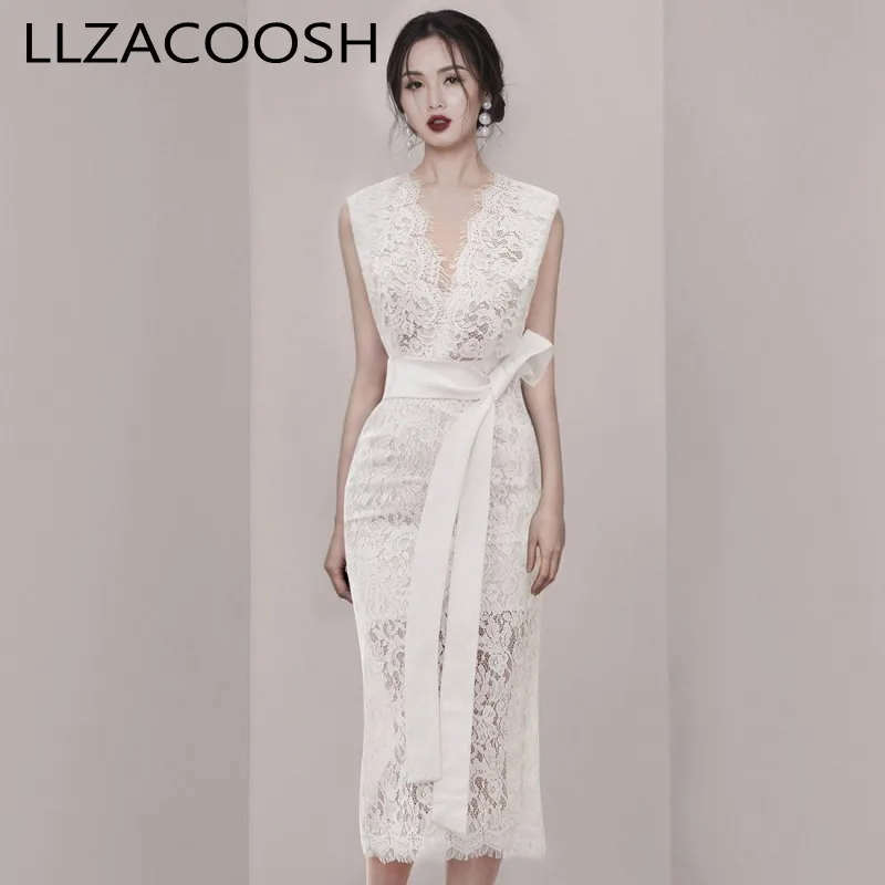 Runway Summer Bodycon Lace Long Dress Women 2019 Summer Elegant White Bow Lace Up Dresses Hollow Casual sleeveless Dress Vestido
Runway Summer Bodycon Lace Long Dress Women 2019 Summer Elegant White Bow Lace Up Dresses Hollow Casual sleeveless Dress Vestido