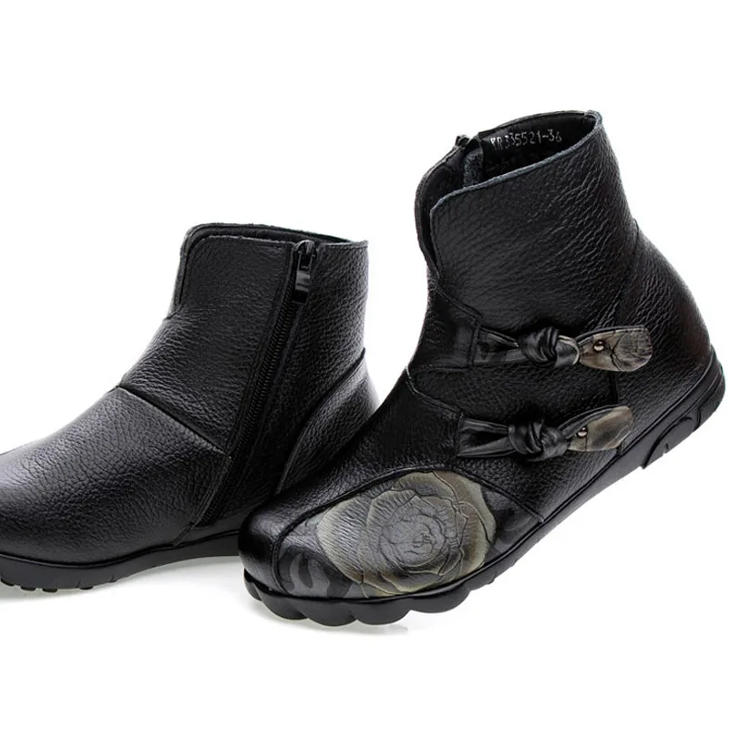 BEYARNE Women Flat Bottomed Floral Genuine Leather Boots Warm Cotton Shoes Folk Style Female Retro Mother Cowhide Shoes Boots
BEYARNE Women Flat Bottomed Floral Genuine Leather Boots Warm Cotton Shoes Folk Style Female Retro Mother Cowhide Shoes Boots