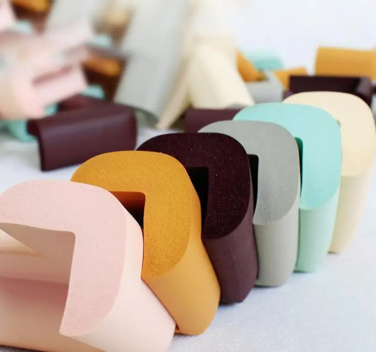 7*7*3.5CM Baby Infant Soft Color Table Desk Corner Protector Children Safety Edge Guards 100pcs/lot mix
7*7*3.5CM Baby Infant Soft Color Table Desk Corner Protector Children Safety Edge Guards 100pcs/lot mix