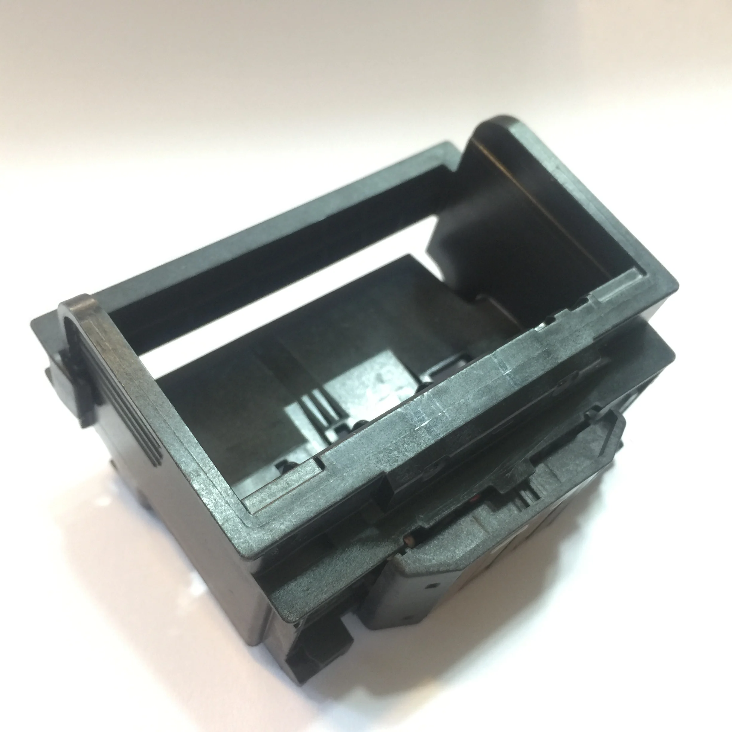 CN643A CD868-30002 920 920XL 922 Печатающая головка для HP 6000 6500 6500A 7000 7500 7500A B109A B110A B209A B210A C410A C510A B210
CN643A CD868-30002 920 920XL 922 Печатающая головка для HP 6000 6500 6500A 7000 7500 7500A B109A B110A B209A B210A C410A C510A B210