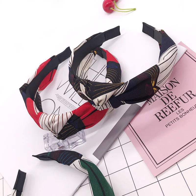 Korean style women patchwork hairband top knotted headband hair hoop girls fashion Hair accessories
Korean style women patchwork hairband top knotted headband hair hoop girls fashion Hair accessories