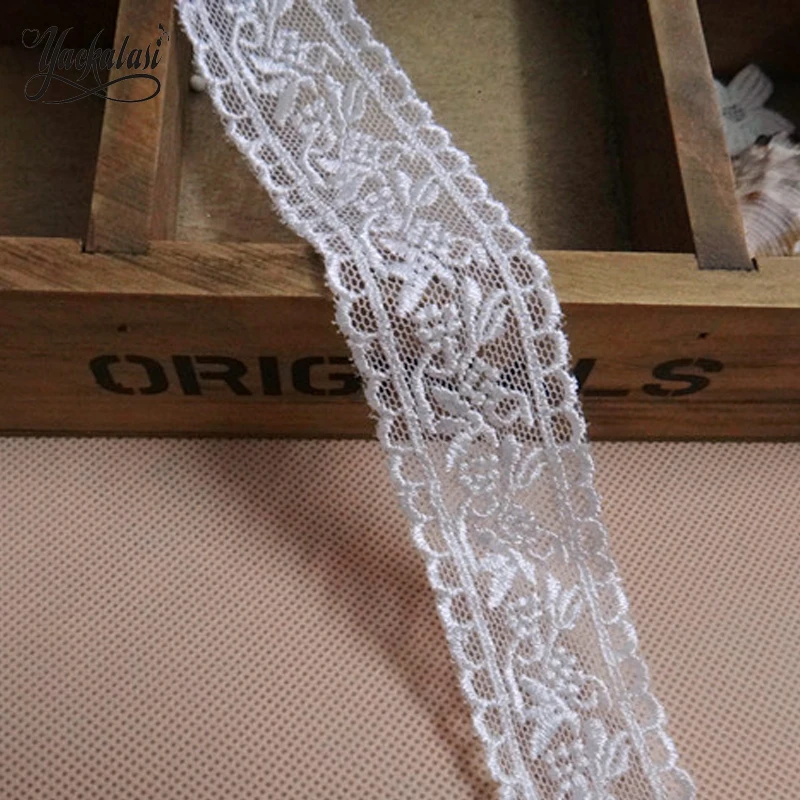 YACKALASI 15Yards/Lot Cotton Embroidery Lace Flower Scalloped Lace applique Sewing Garment Accessories free shipping 2.3cm
YACKALASI 15Yards/Lot Cotton Embroidery Lace Flower Scalloped Lace applique Sewing Garment Accessories free shipping 2.3cm