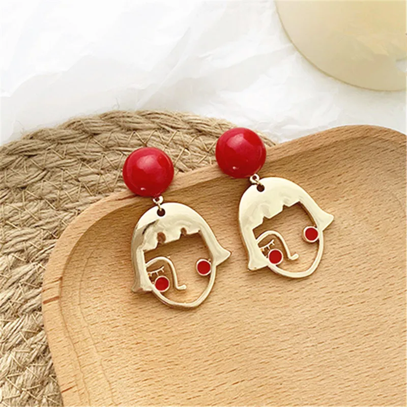 Figure stud earrings Fashion temperament metal blush cute girl earrings Female contracted joker stud earrings for women jewelry
Figure stud earrings Fashion temperament metal blush cute girl earrings Female contracted joker stud earrings for women jewelry