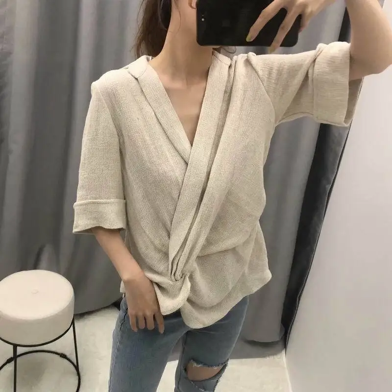 European and American Style Blusas Mujer De Moda 2019 Summer New Women Clothing Personalized Women's Short-sleeved Cotton Shirt
European and American Style Blusas Mujer De Moda 2019 Summer New Women Clothing Personalized Women's Short-sleeved Cotton Shirt