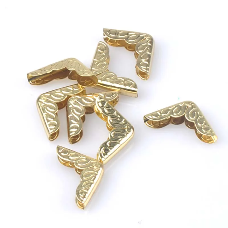 40Pcs Gold Metal Book Corner Trilateral Albums Menus Folders Flower Printed Protectors Decor Supplies 15x15x3mm CP1611
40Pcs Gold Metal Book Corner Trilateral Albums Menus Folders Flower Printed Protectors Decor Supplies 15x15x3mm CP1611