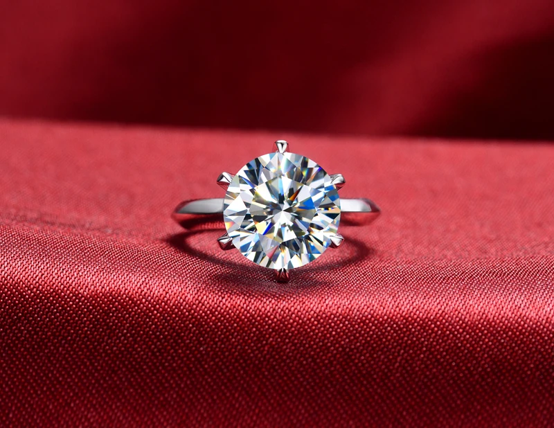 Gorgeous 6Ct Round Cut High Quality Brilliance Forever 925 Sterling Silver Ring Luxury Women Jewelry
Gorgeous 6Ct Round Cut High Quality Brilliance Forever 925 Sterling Silver Ring Luxury Women Jewelry
