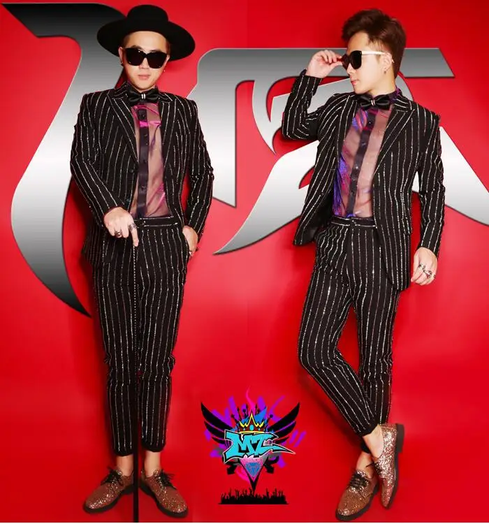 New male singer DJ performance clothing personality trend flash drill Slim suit host nightclub bar A281
New male singer DJ performance clothing personality trend flash drill Slim suit host nightclub bar A281