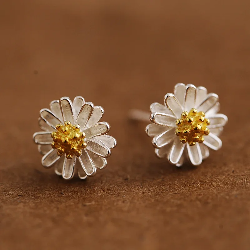 925 sterling sv flowers small daisy earrings girls Korean fresh fashion simple ear jewelry women gifts
925 sterling sv flowers small daisy earrings girls Korean fresh fashion simple ear jewelry women gifts