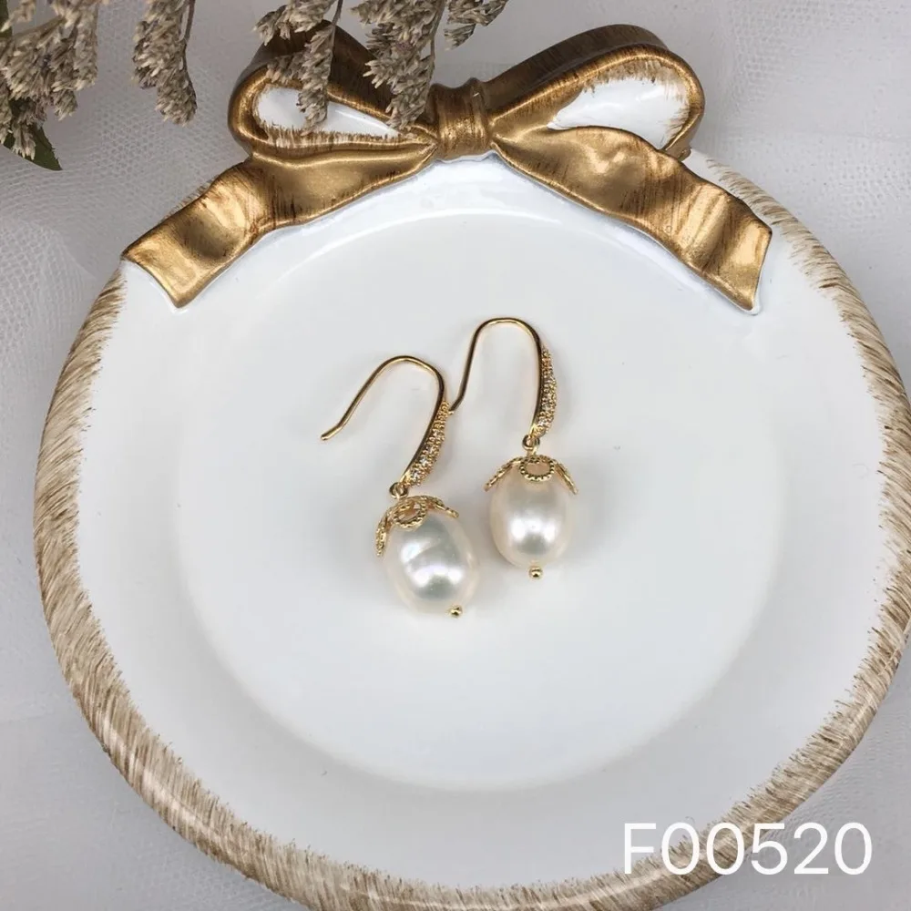 2019 Fashion Classic Natural Pearl Dangling Drop Korean Elegant Earrings For Women Girls Gift Pendientes Largos Jewelry Wholsale
2019 Fashion Classic Natural Pearl Dangling Drop Korean Elegant Earrings For Women Girls Gift Pendientes Largos Jewelry Wholsale