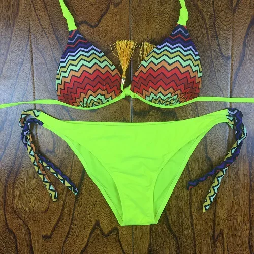 Bikinis Women 2018 Sexy Swimwear Leaf Print Bikini Halter Swimsuit Bathing Suit Women Cute Bikini Set Biquini Swimming Wear
Bikinis Women 2018 Sexy Swimwear Leaf Print Bikini Halter Swimsuit Bathing Suit Women Cute Bikini Set Biquini Swimming Wear