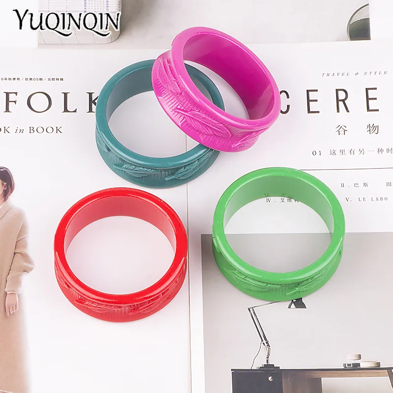 Trendy Resin Cuff Engraved Leaf Fashion Bracelet Bangles for Women Green Acrylic Wide Bracelet Female Simple Charm Party Jewelry
Trendy Resin Cuff Engraved Leaf Fashion Bracelet Bangles for Women Green Acrylic Wide Bracelet Female Simple Charm Party Jewelry