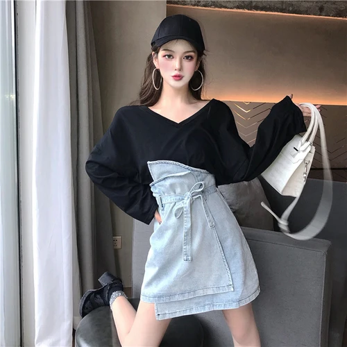 V-neck Casual Long Sleeves Pullover Shirts Above Knee Mini Flower Bud High Waist Jean Skirts Fashion Two Piece Set
V-neck Casual Long Sleeves Pullover Shirts Above Knee Mini Flower Bud High Waist Jean Skirts Fashion Two Piece Set