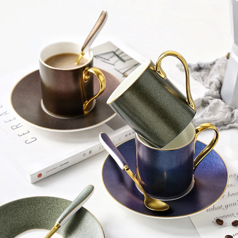 Bone china coffee cup milk mug large capacity water cup office coffee mug teacup breakfast cup birthday gift home drinkware
Bone china coffee cup milk mug large capacity water cup office coffee mug teacup breakfast cup birthday gift home drinkware
