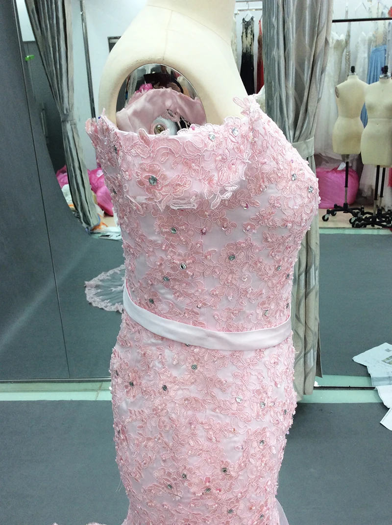 Saudi Arabia Pink Evening Dress Long 2019 Mermaid V Neck Off Shoulder Lace Embroidery Crystal Muslim Prom Gown robe de soiree
Saudi Arabia Pink Evening Dress Long 2019 Mermaid V Neck Off Shoulder Lace Embroidery Crystal Muslim Prom Gown robe de soiree