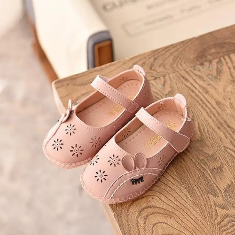 2019 summer children's shoes girls bow velcro rabbit breathable comfortable wear Princess children's shoes baby toddler shoes 
2019 summer children's shoes girls bow velcro rabbit breathable comfortable wear Princess children's shoes baby toddler shoes