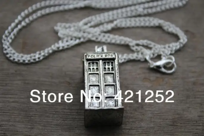 20pcs Silver Tone Dorctor Who Police Box Tardis Necklace Pendants For Gift three-dimensional
20pcs Silver Tone Dorctor Who Police Box Tardis Necklace Pendants For Gift three-dimensional