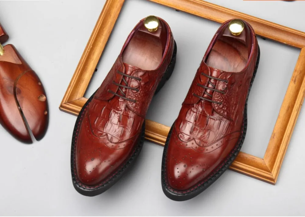 Man Real Leather Dress Fashion Wedding Tuxedo Suits Oxfords Shoes Men Embossed Leather High Quality Sapatos Hombre
Man Real Leather Dress Fashion Wedding Tuxedo Suits Oxfords Shoes Men Embossed Leather High Quality Sapatos Hombre