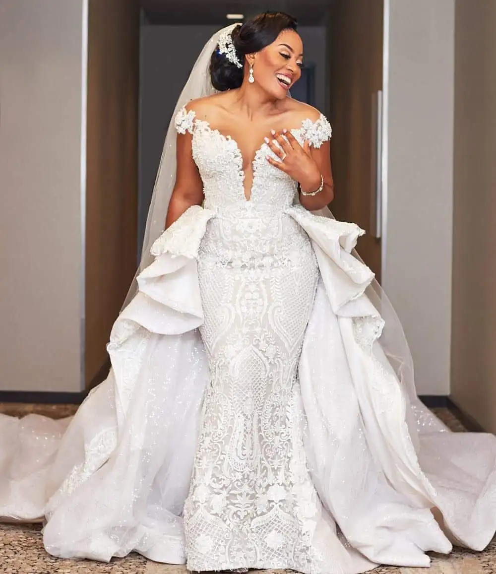 Luxury Plus Size Mermaid African Wedding Dresses With Overskirts Off Shoulders Lace Bridal Gowns vestidos de novia 2019 Boho
Luxury Plus Size Mermaid African Wedding Dresses With Overskirts Off Shoulders Lace Bridal Gowns vestidos de novia 2019 Boho