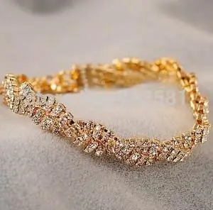 New Style European And American Fashion Jewelry Exquisite Full Crystal Bracelet 2021 New Female Wild Shiny
New Style European And American Fashion Jewelry Exquisite Full Crystal Bracelet 2021 New Female Wild Shiny