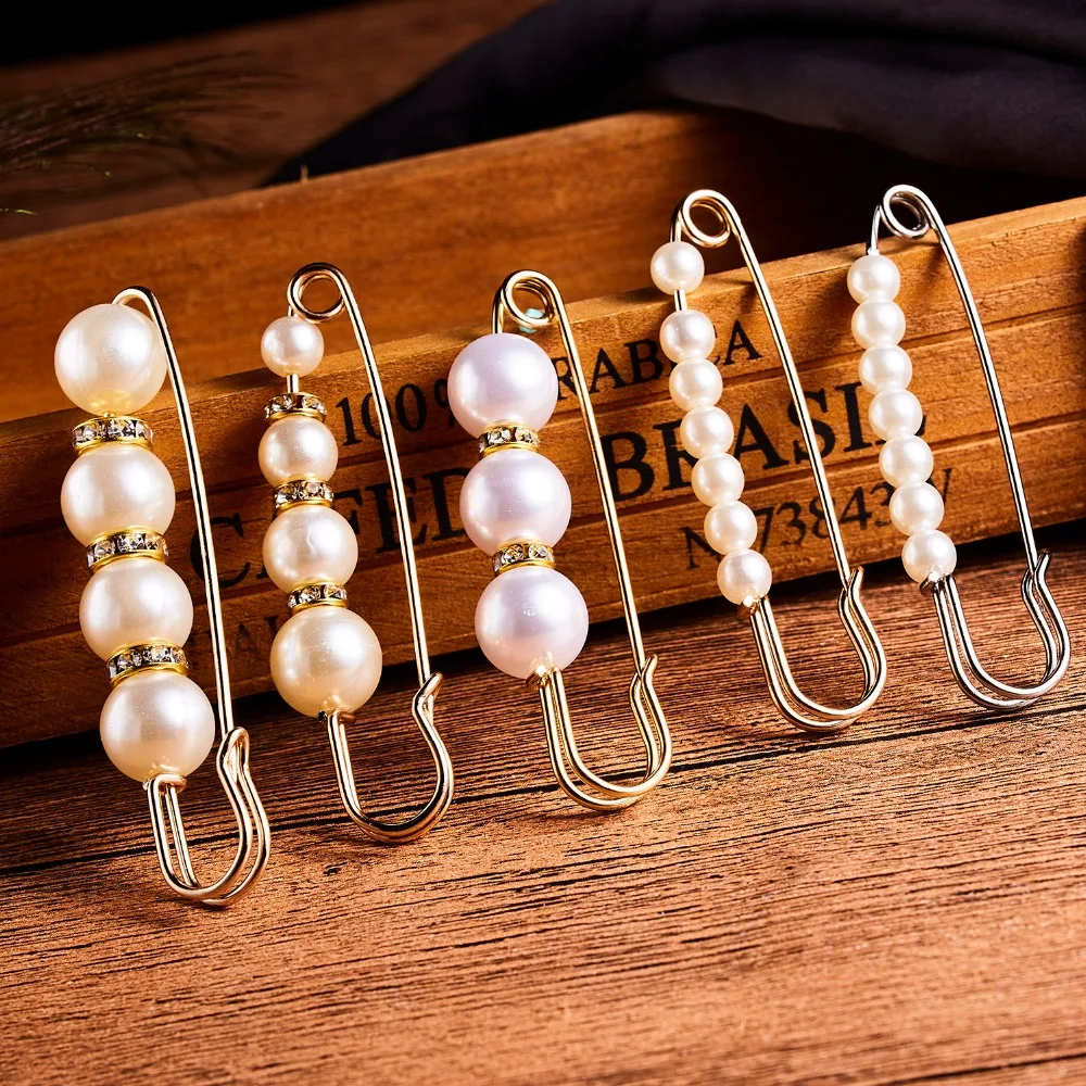 Fashion Simple Pearl Fixed Strap Charm Safety Pin Brooch Sweater Dress Cardigan Scarf Hijab Clip Brooches Jewelry High Quality
Fashion Simple Pearl Fixed Strap Charm Safety Pin Brooch Sweater Dress Cardigan Scarf Hijab Clip Brooches Jewelry High Quality