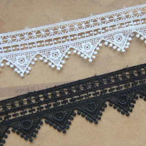 5 Yds Polyester Embroidered Lace Guipure Lace Designer Diy Trims Chemical Venise 3D Flower White Black
5 Yds Polyester Embroidered Lace Guipure Lace Designer Diy Trims Chemical Venise 3D Flower White Black