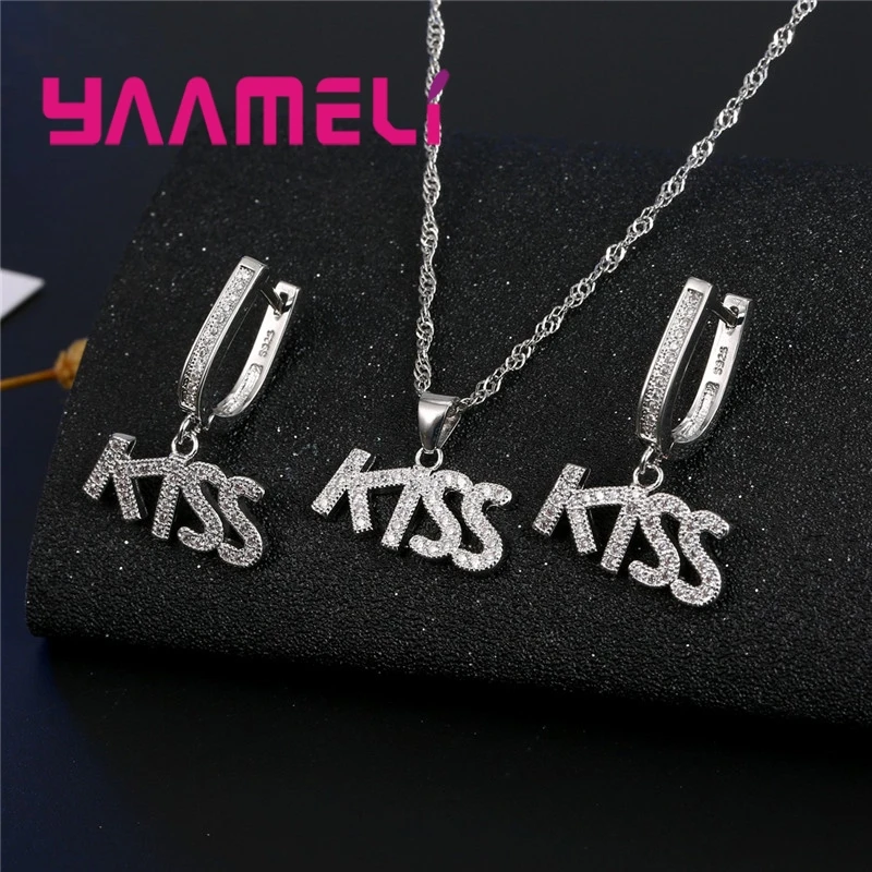 Brand New Letter Kiss Design Fashionable Girl Jewelry Sets Pure Silver 925 Necklace Earrings Set For Sweetheart
Brand New Letter Kiss Design Fashionable Girl Jewelry Sets Pure Silver 925 Necklace Earrings Set For Sweetheart