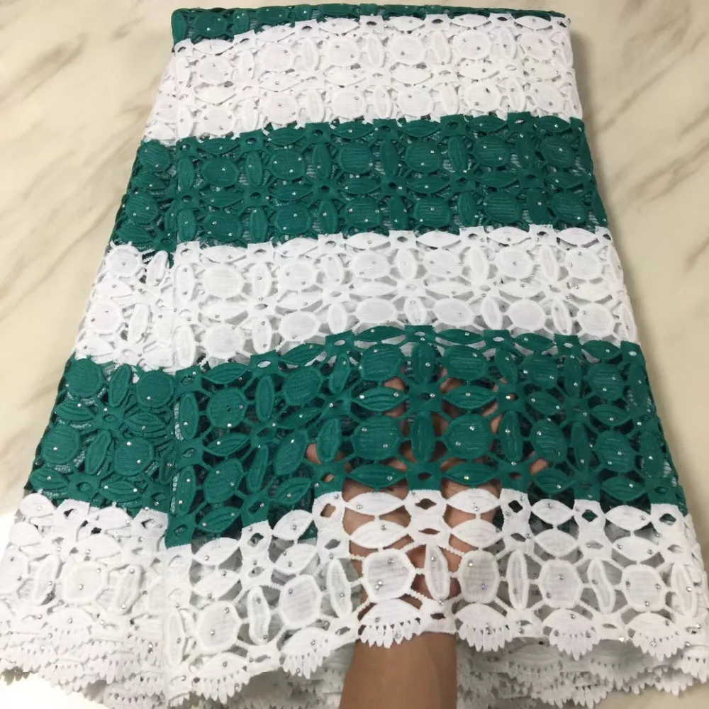 Double Colors Printed Milk Silk Lace Net Fabric With Rhinestones 5Yds Latest High Quality African Lace Fabric For Dress Material
Double Colors Printed Milk Silk Lace Net Fabric With Rhinestones 5Yds Latest High Quality African Lace Fabric For Dress Material