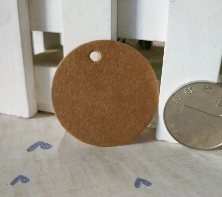 Wedding Decoration 500pcs/lot Brown Kraft Paper Tags Round Label Wedding Gift Hang Tag DIY Food Tag 3.5*3.5cm
Wedding Decoration 500pcs/lot Brown Kraft Paper Tags Round Label Wedding Gift Hang Tag DIY Food Tag 3.5*3.5cm