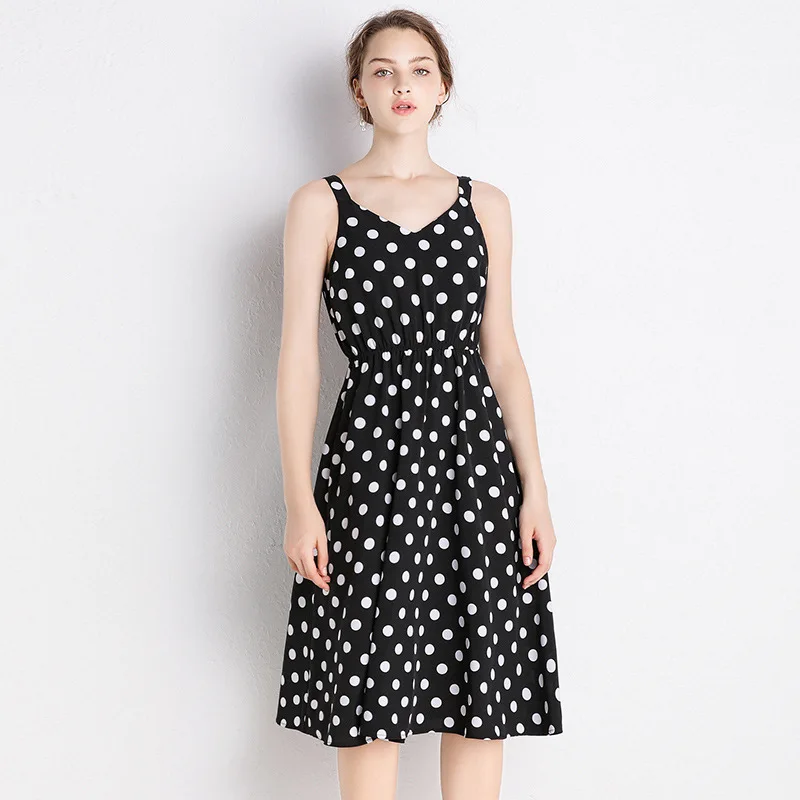 Big-size Women's Fat mm New Summer Dress Korean Version Retro Bow Point Receiving Belt Suspender Fashion Dress
Big-size Women's Fat mm New Summer Dress Korean Version Retro Bow Point Receiving Belt Suspender Fashion Dress