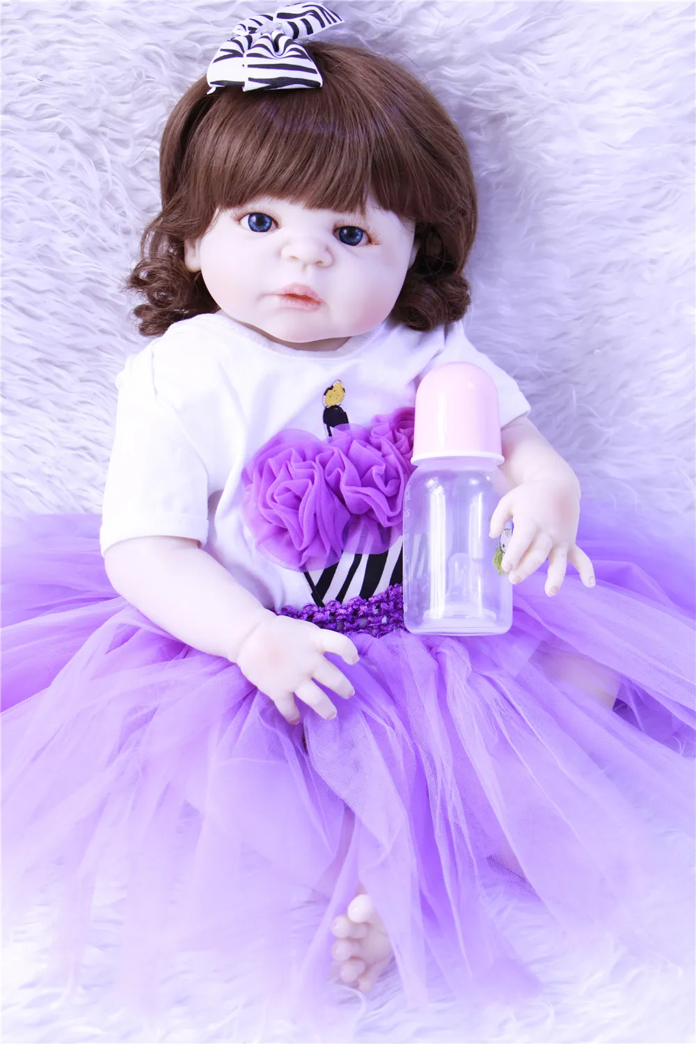 55cm Full Body Silicone Reborn Girl Baby Doll Toys 22inch Newborn Princess Toddler Babies Dolls Bathe Toy Play House Toy Dollmai
55cm Full Body Silicone Reborn Girl Baby Doll Toys 22inch Newborn Princess Toddler Babies Dolls Bathe Toy Play House Toy Dollmai