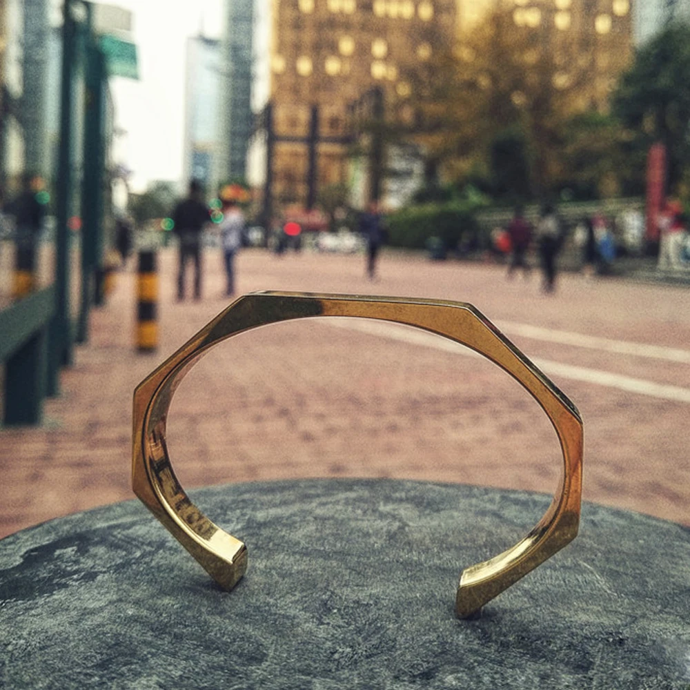 Beichong Men's Gold Cuff Bracelet Men Silver Cuff Bracelets Banlges Women Fashion Jewelry BL-0300
Beichong Men's Gold Cuff Bracelet Men Silver Cuff Bracelets Banlges Women Fashion Jewelry BL-0300