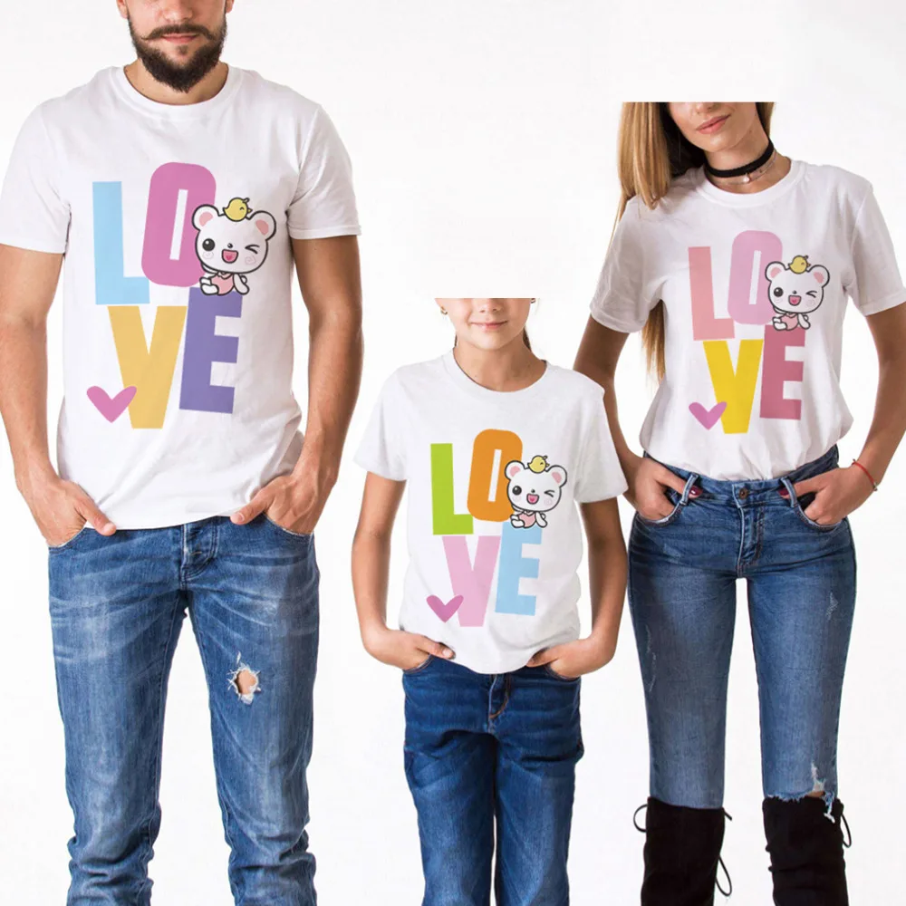 Family Look Matching Clothes Short sleeve Outfits Father Mother Daughter Son Tshirt Clothing Love Print Daddy Mommy And Me Tees
Family Look Matching Clothes Short sleeve Outfits Father Mother Daughter Son Tshirt Clothing Love Print Daddy Mommy And Me Tees