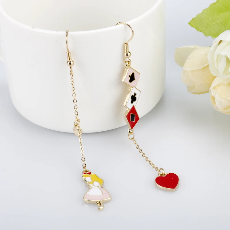 Fashion Women's Earring Anime Cute Enamel Alice Wonderland Princess Heart Bunny Asymmetric Earrings Women Girl Party Gift
Fashion Women's Earring Anime Cute Enamel Alice Wonderland Princess Heart Bunny Asymmetric Earrings Women Girl Party Gift