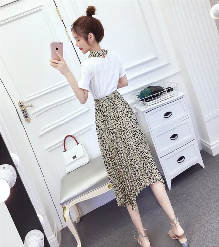 Summer 2019 New Bow Vintage 2 Piece Set Women Fashion Irregular Casual Damen Zweiteiler Chic Brief Patchwork Two Piece Set
Summer 2019 New Bow Vintage 2 Piece Set Women Fashion Irregular Casual Damen Zweiteiler Chic Brief Patchwork Two Piece Set