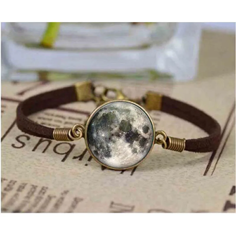 Hot Selling Galaxy Star bracelet Round Glass Cabochon bracelets Bronze Steel Plated Friendship Gift Jewelry
Hot Selling Galaxy Star bracelet Round Glass Cabochon bracelets Bronze Steel Plated Friendship Gift Jewelry