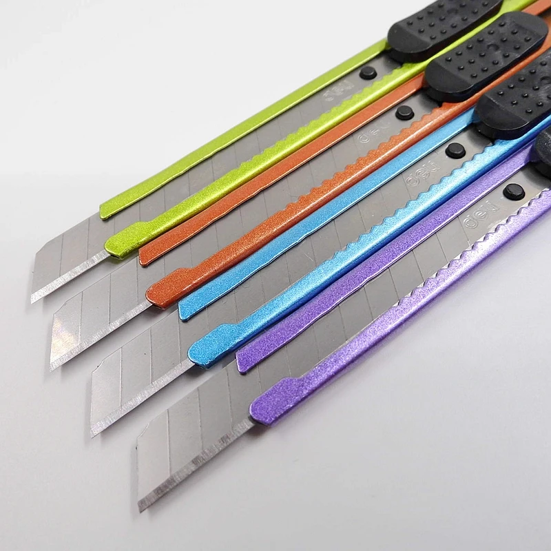 (4 Pieces/Lot) High Quality School Office Supplies 4 Color Metal Utility Knife Mini Letter Paper Cutter No.2066
(4 Pieces/Lot) High Quality School Office Supplies 4 Color Metal Utility Knife Mini Letter Paper Cutter No.2066