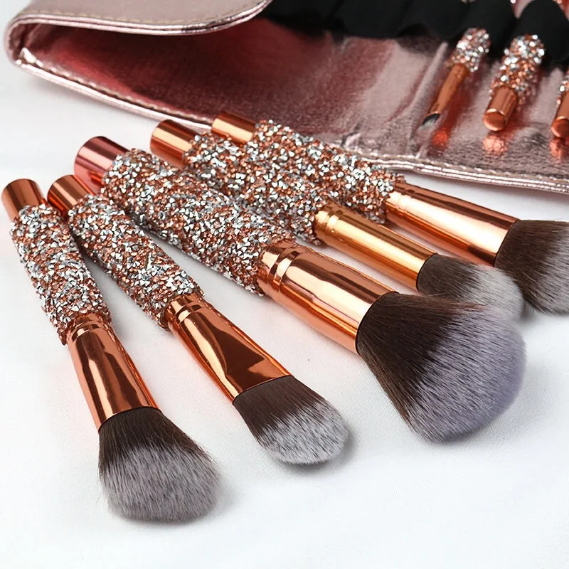 10pcs/set Gold Diamond Makeup Brushes Set Foundation Blending Powder Eye Face Brush with Bag Makeup Tool Kit maquillaje
10pcs/set Gold Diamond Makeup Brushes Set Foundation Blending Powder Eye Face Brush with Bag Makeup Tool Kit maquillaje