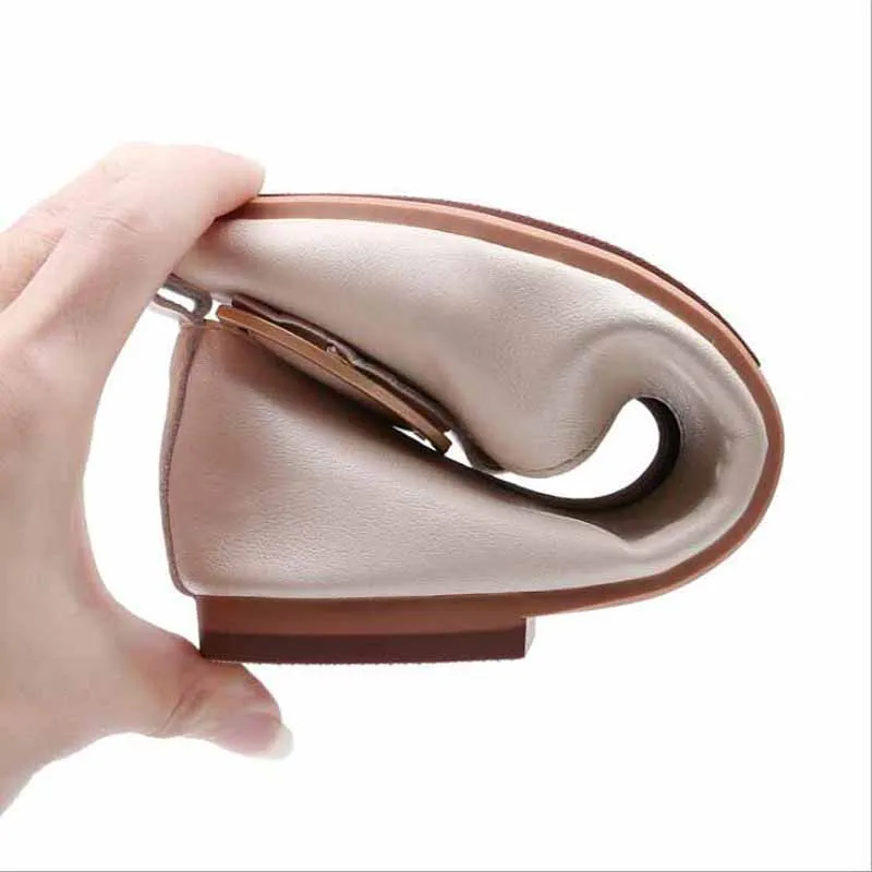Women flat shoes 2019 spring new genuine leather women casual shoes, large size 35-43 comfortable mother shoes women
Women flat shoes 2019 spring new genuine leather women casual shoes, large size 35-43 comfortable mother shoes women